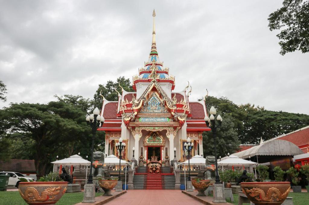 Bussarakam Place Hotel Chanthaburi Exterior foto